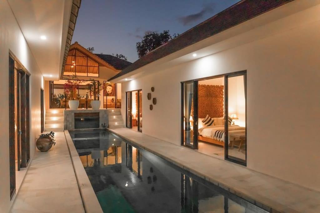 Villa Hakem Elegant And Modern 4 Bedrooms Villa Pool View Чангу Экстерьер фото