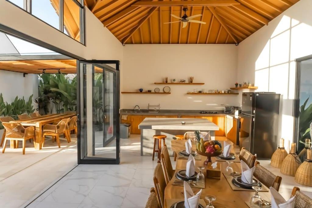 Villa Hakem Elegant And Modern 4 Bedrooms Villa Pool View Чангу Экстерьер фото